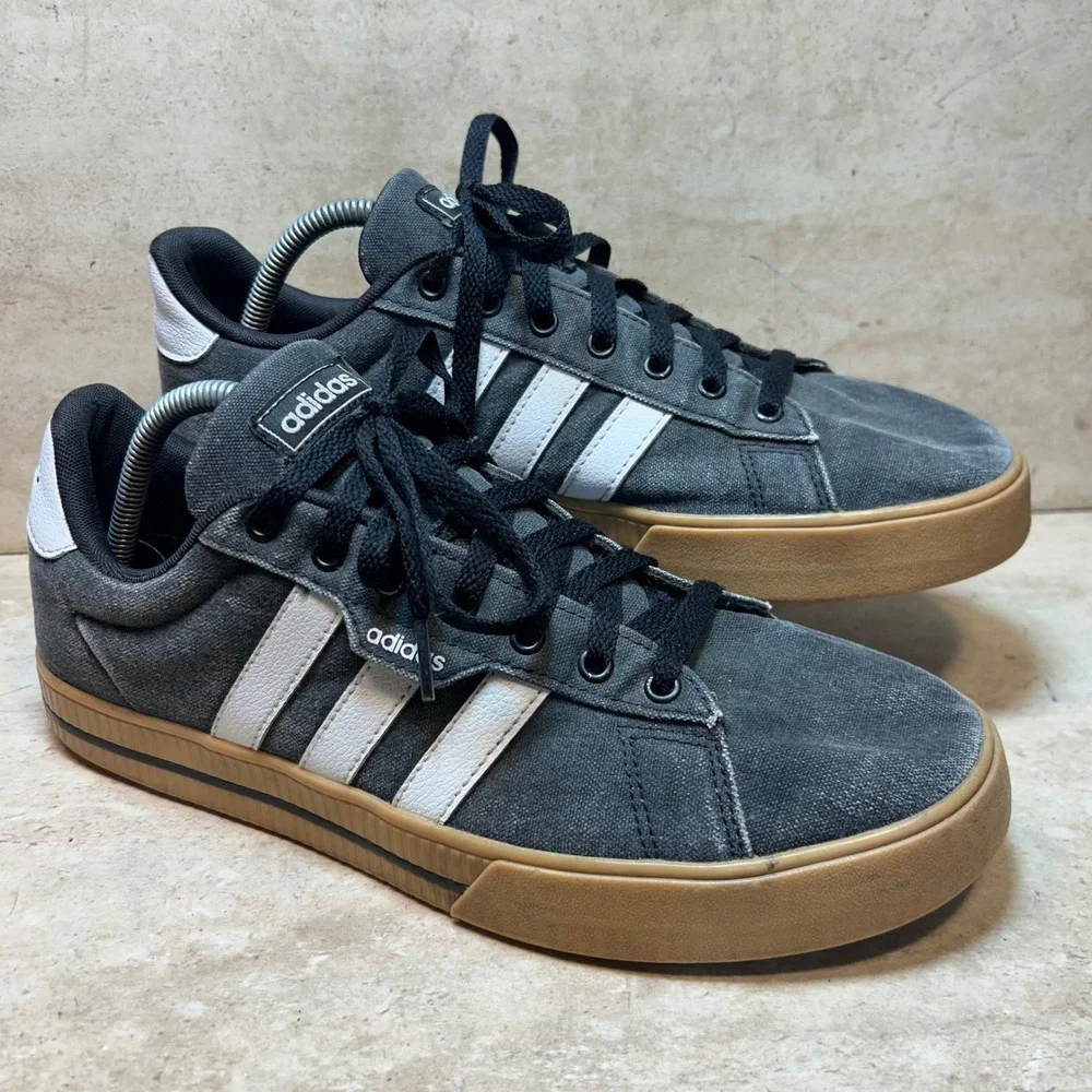 Adidas Daily 3.0 Mens Washed Black Canvas Gum Sole Sneakers HP6032 Size 10.5